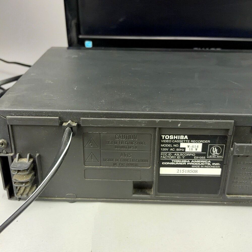 Toshiba W-614 VHS 4 Head VCR Video Cassette Recorder Player No Remote - TESTED - Picture 6 of 9